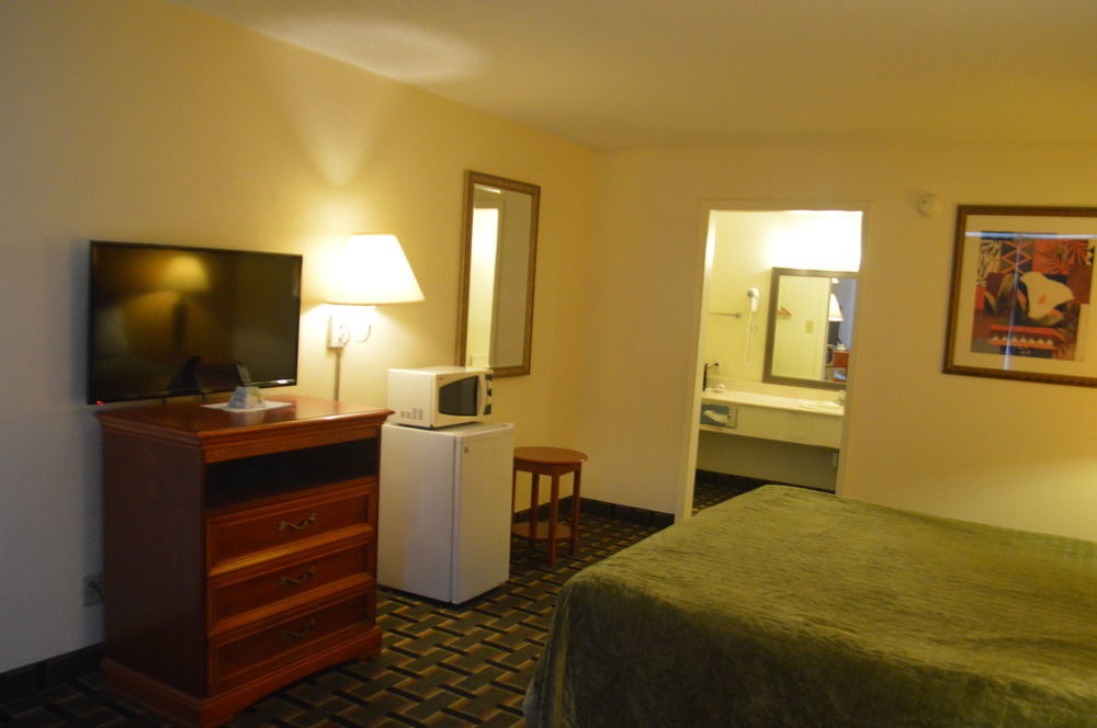 Rodeway Inn Denmark-Jackson Esterno foto