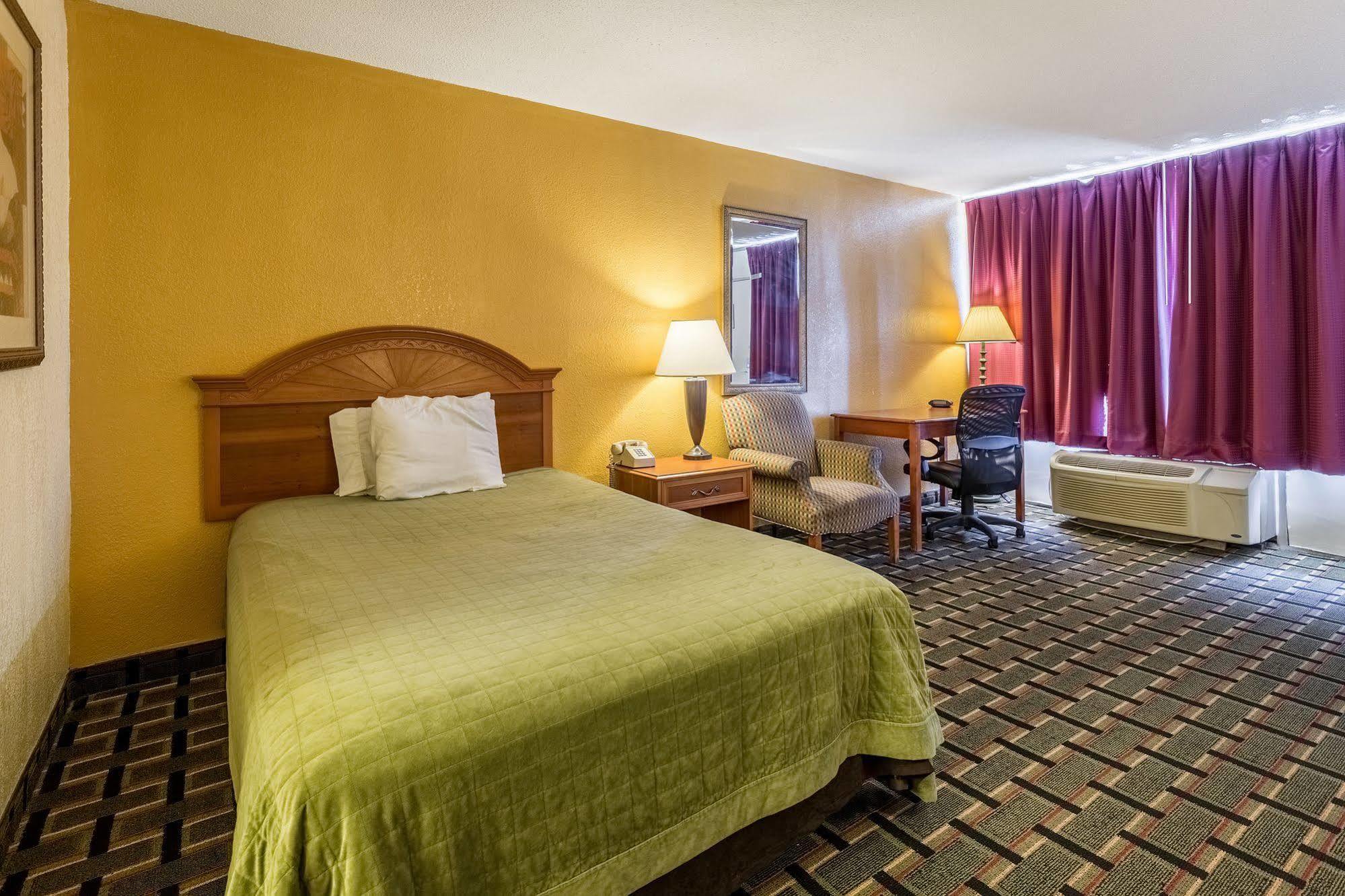 Rodeway Inn Denmark-Jackson Esterno foto